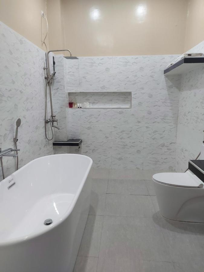 B&S Orchids Suites Hotel ดิโปลก ภายนอก รูปภาพ